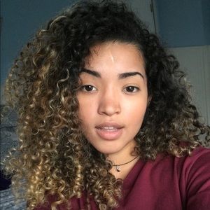 Meet your Posher, Dariane